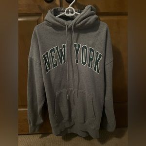 Brandy Melville New York hoodie